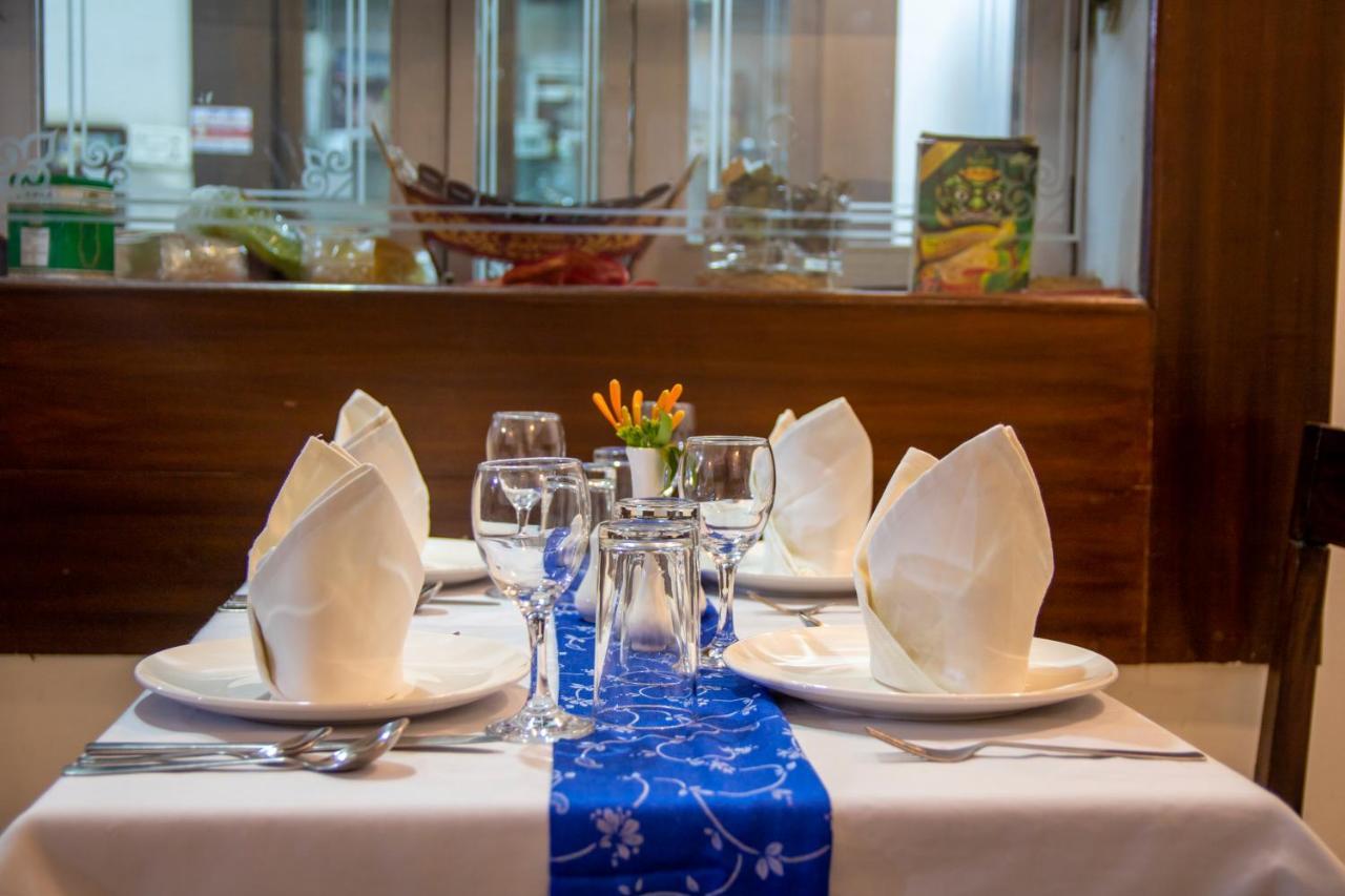 Chef House Resort Katmandu Eksteriør billede